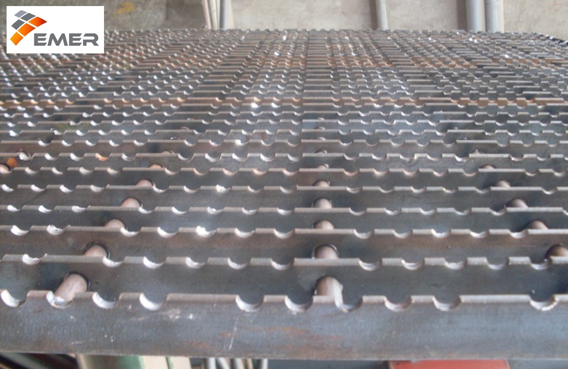 Piso grating